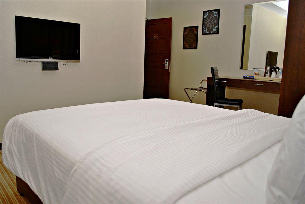 Orion Hotell Manila Exteriör bild